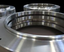 Shaft seal - replaceable knife edge seals